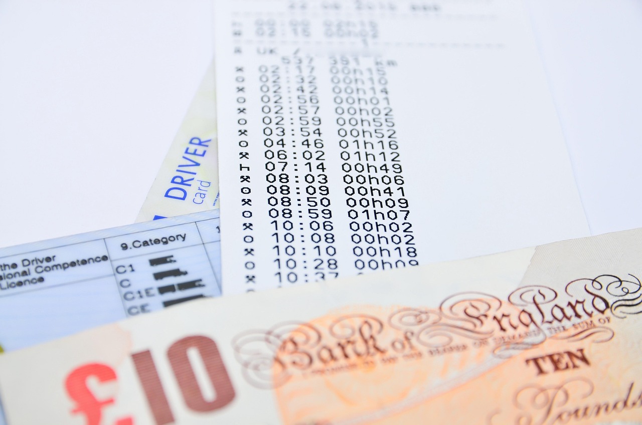 Immagine di un documento con informazioni sul rimborso del bollo auto per over 70.