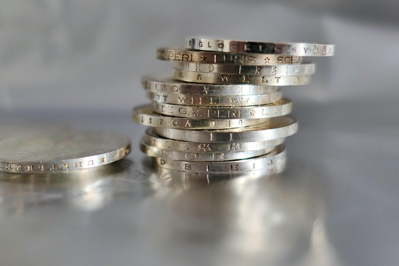 Monete da 500 lire d’argento con bordo difettoso, valore fino a 4.000 euro.